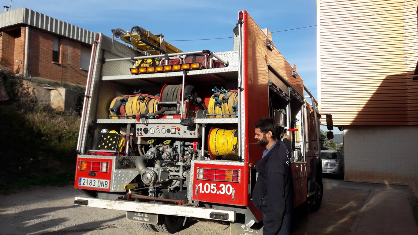 P.3 ELS BOMBERS A L’ESCOLA