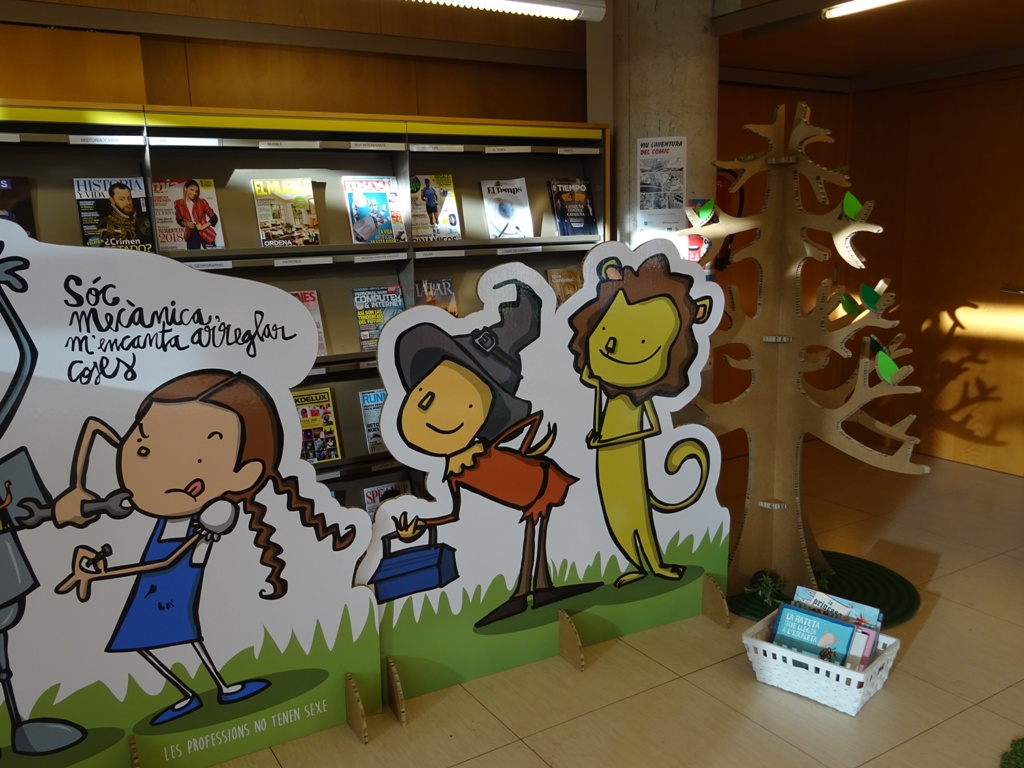 “EL BOSC DELS CONTES” – biblioteca Marc de Cardona
