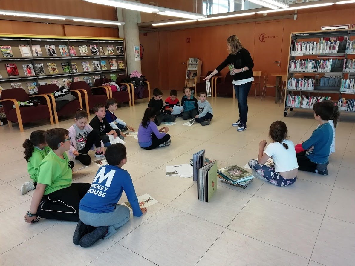 2n. VISITEM LA BIBLIOTECA