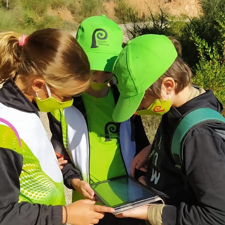 Els alumnes de 4t també fem una sortida a l’entorn d’aprenentatge de Cardona