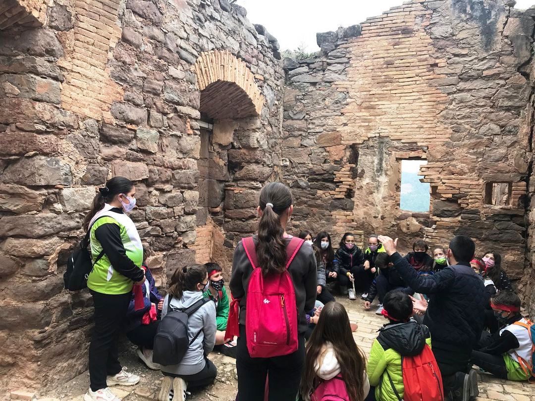 Els alumnes de 5è realitzen una sortida al castell