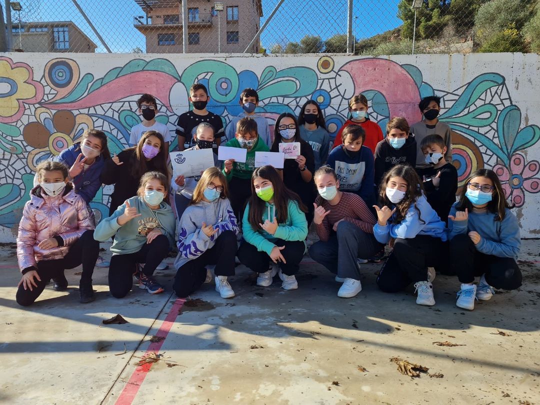 “Una carta, una sonrisa” dels alumnes de 6è